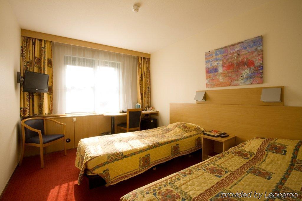 Bastion Hotel Barendrecht Habitación foto